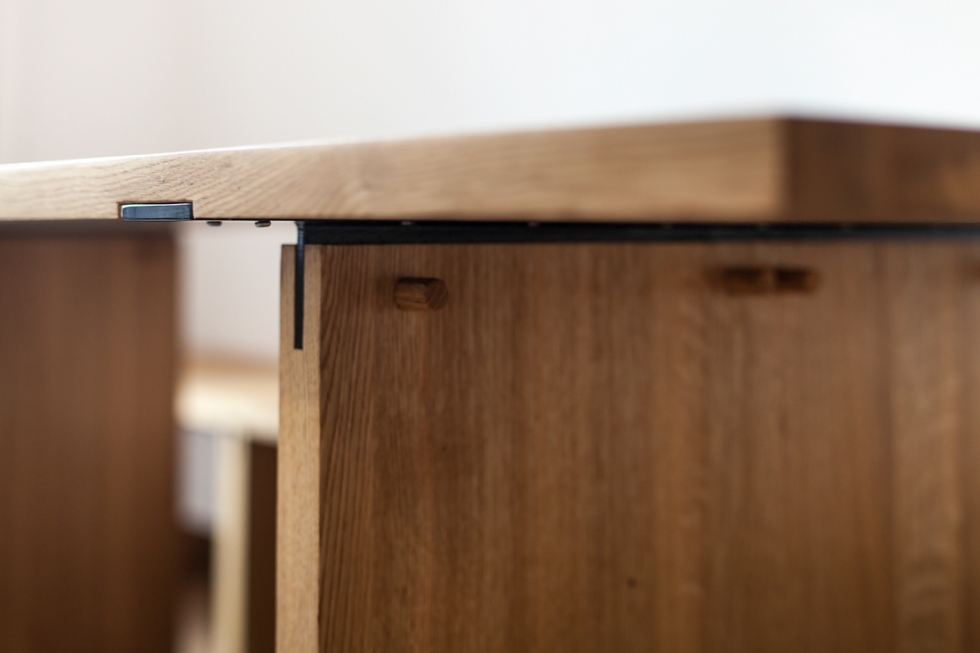 Tafel-eiken-en-staal